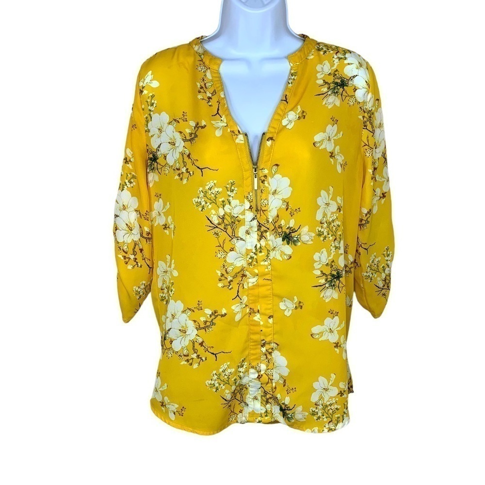 Rue21 Yellow Floral Print Blouse Womens Small Henley Neckline Vibrant